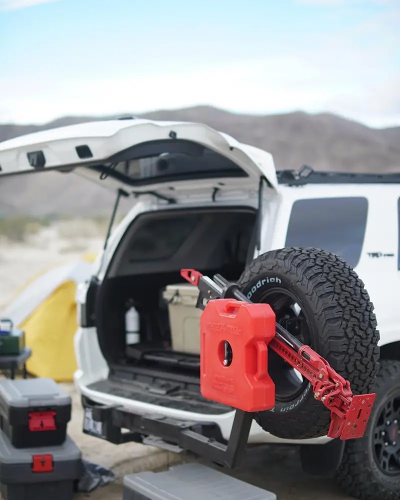Rotopax Hi-Lift Mount 1