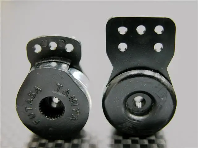 Servo Saver For Futaba & Tamiya - 1 Set Black 1