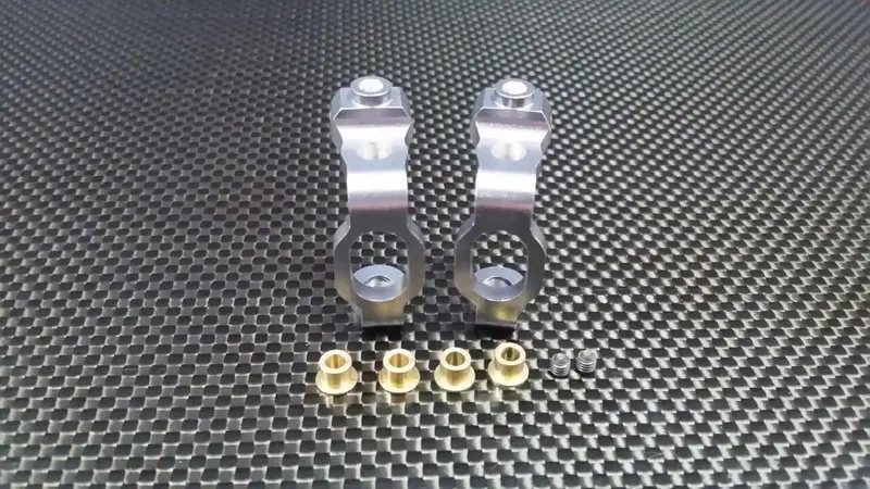Team Associated Tc3 Aluminum Front Bushing C-Hub Set - 1Pr Gray Silver 1
