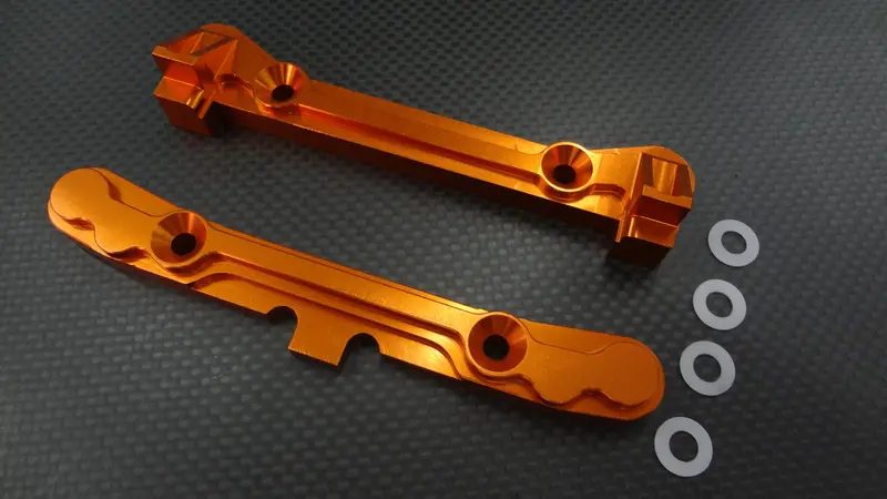Team Losi 5Ive-T Aluminum 7075 Rear Arm Bulk (4 Degree) - 2Pcs Orange 1